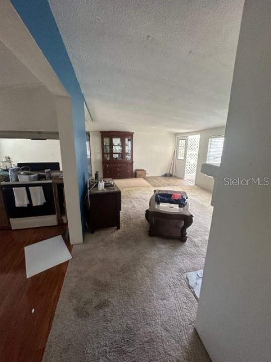 For Sale: $125,000 (3 beds, 2 baths, 1382 Square Feet)