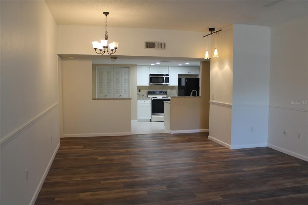 For Rent: $1,875 (2 beds, 2 baths, 1155 Square Feet)
