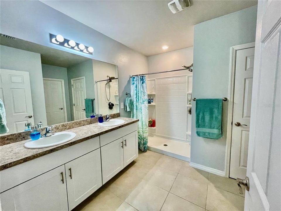 Master Bathroom with double bowl vanity, walk-in shower