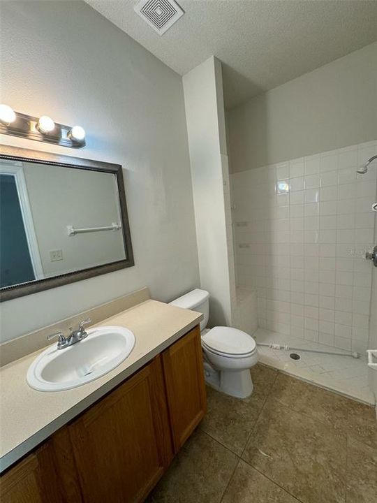 出租: $2,300 (4 贝兹, 2 浴室, 1148 平方英尺)