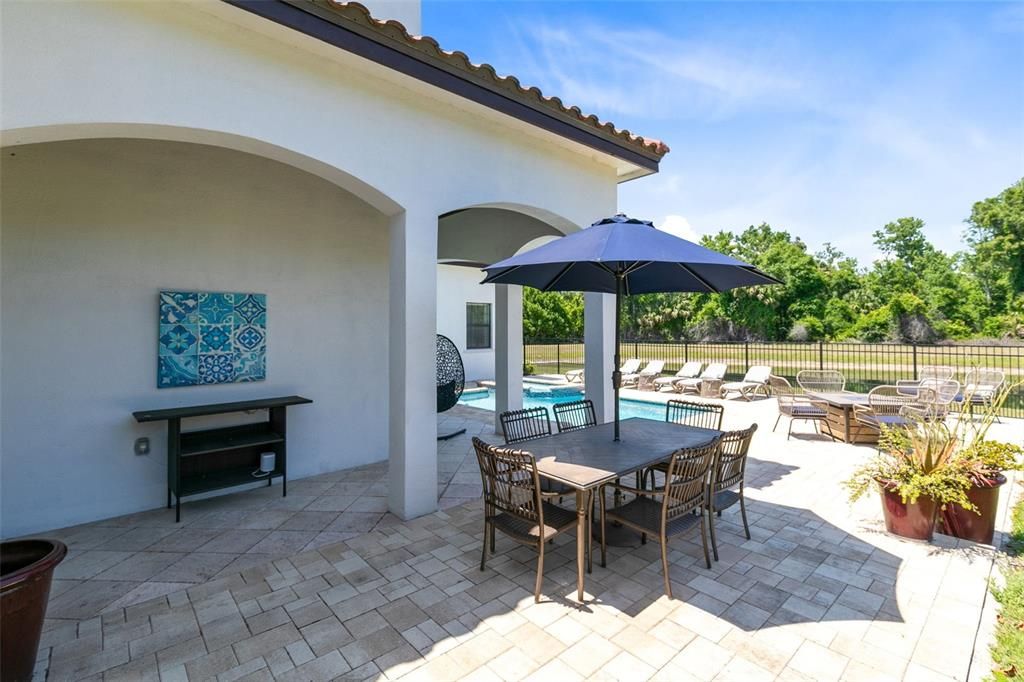 Active With Contract: $1,199,000 (5 beds, 4 baths, 4304 Square Feet)