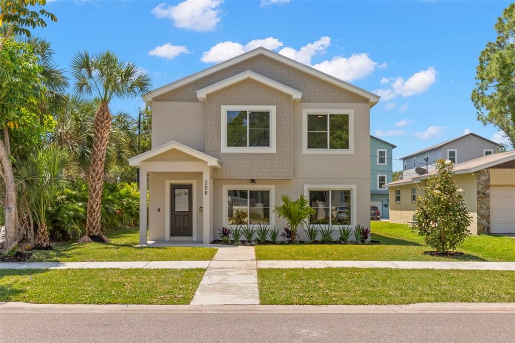 For Sale: $998,000 (4 beds, 3 baths, 1935 Square Feet)