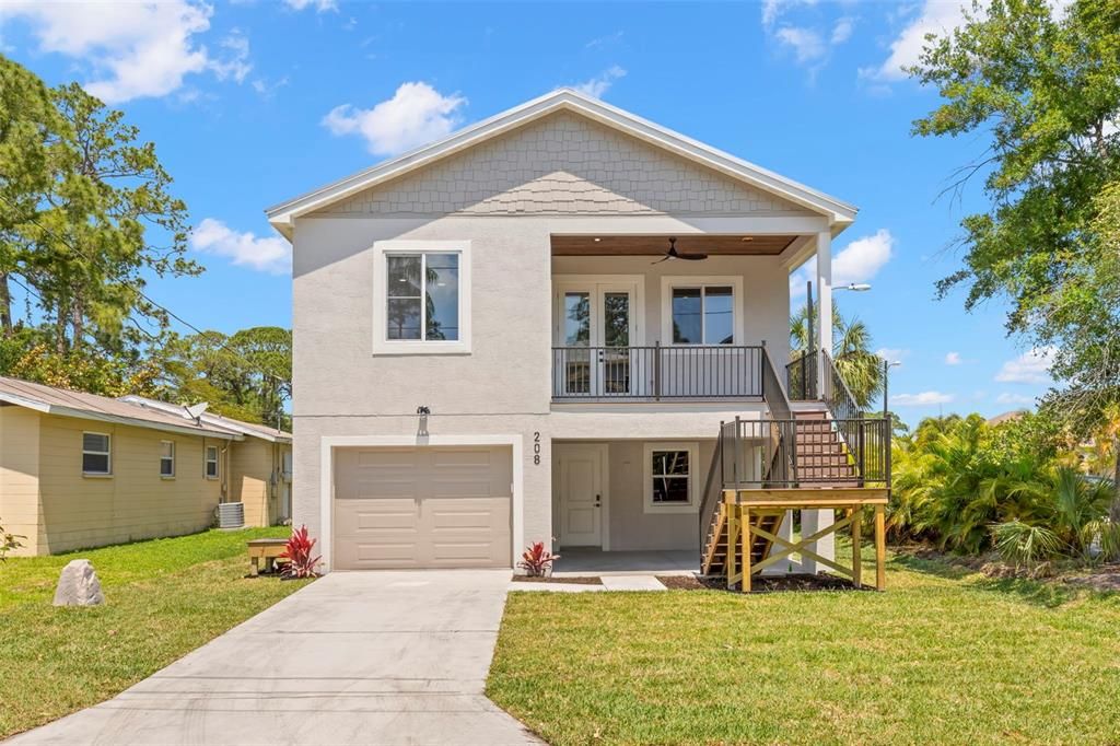 For Sale: $998,000 (4 beds, 3 baths, 1935 Square Feet)