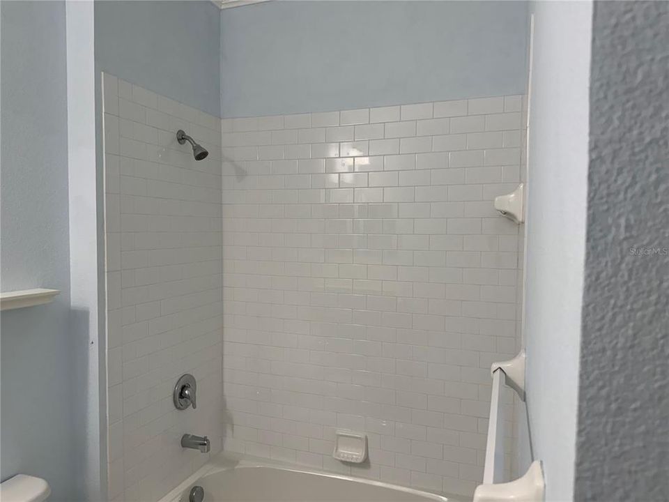 Active With Contract: $2,600 (2 beds, 2 baths, 1525 Square Feet)