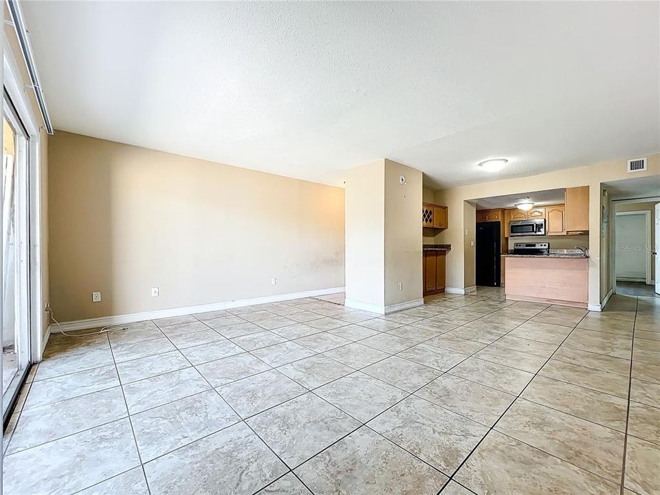 For Sale: $216,750 (3 beds, 2 baths, 1176 Square Feet)