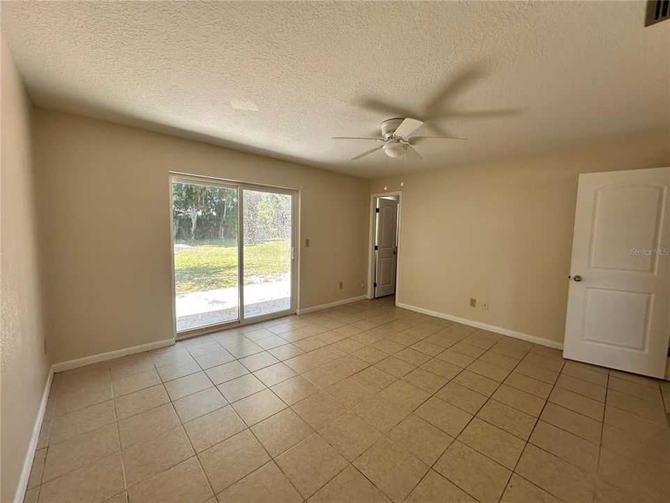 For Rent: $1,500 (3 beds, 2 baths, 1408 Square Feet)