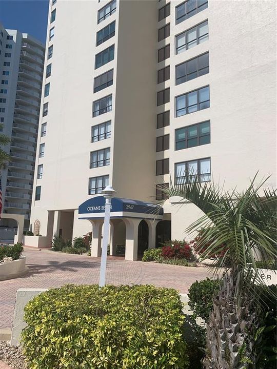 Recently Sold: $340,000 (2 beds, 2 baths, 1200 Square Feet)