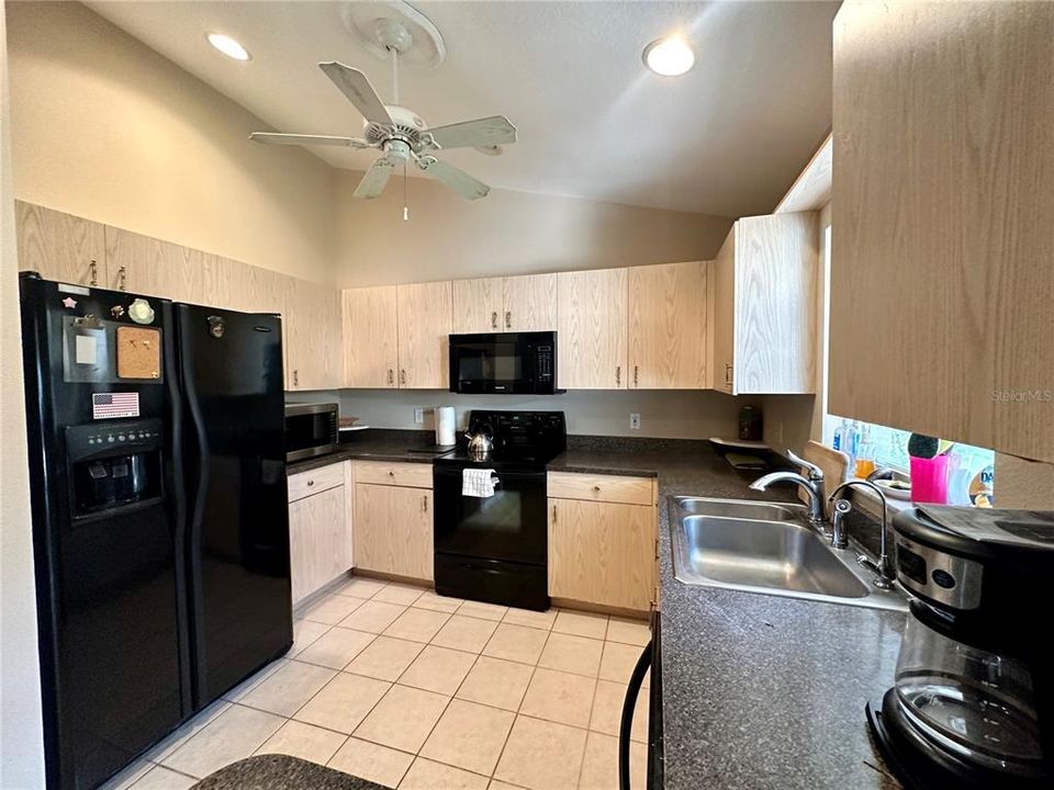 For Rent: $1,900 (3 beds, 2 baths, 1349 Square Feet)