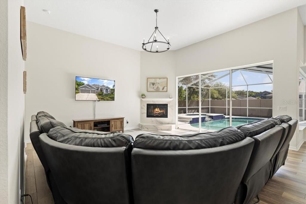 Active With Contract: $775,000 (4 beds, 3 baths, 2849 Square Feet)