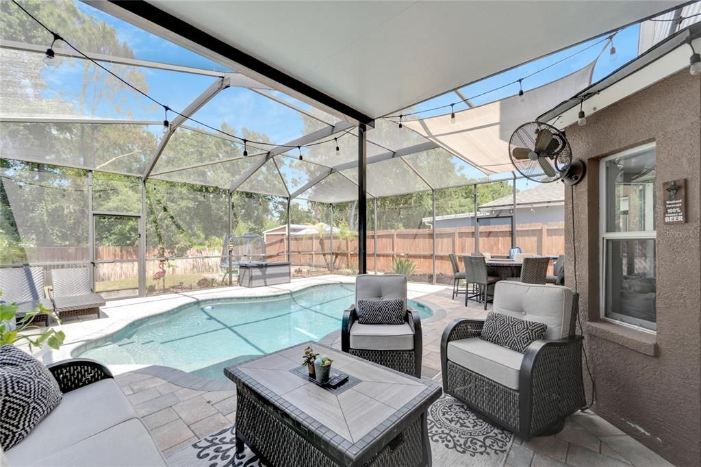 Active With Contract: $395,000 (3 beds, 2 baths, 1392 Square Feet)