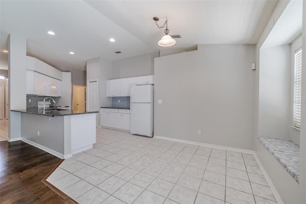 Active With Contract: $385,000 (3 beds, 2 baths, 1742 Square Feet)