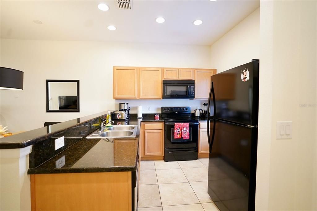 For Sale: $290,000 (2 beds, 2 baths, 1161 Square Feet)