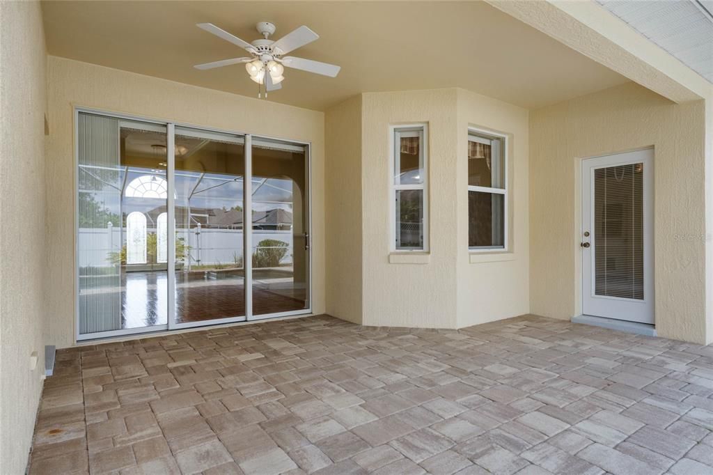 Active With Contract: $459,000 (4 beds, 3 baths, 2127 Square Feet)