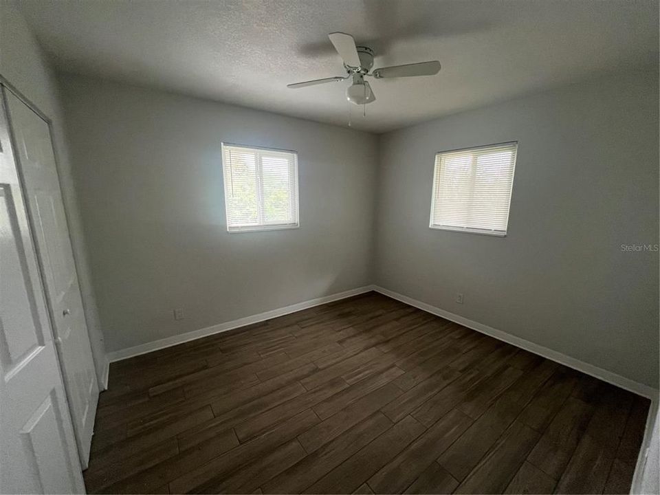 For Rent: $1,250 (2 beds, 1 baths, 870 Square Feet)