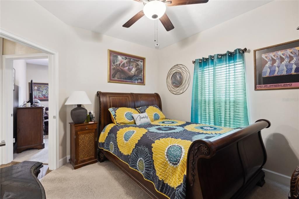 Active With Contract: $325,000 (3 beds, 2 baths, 1502 Square Feet)