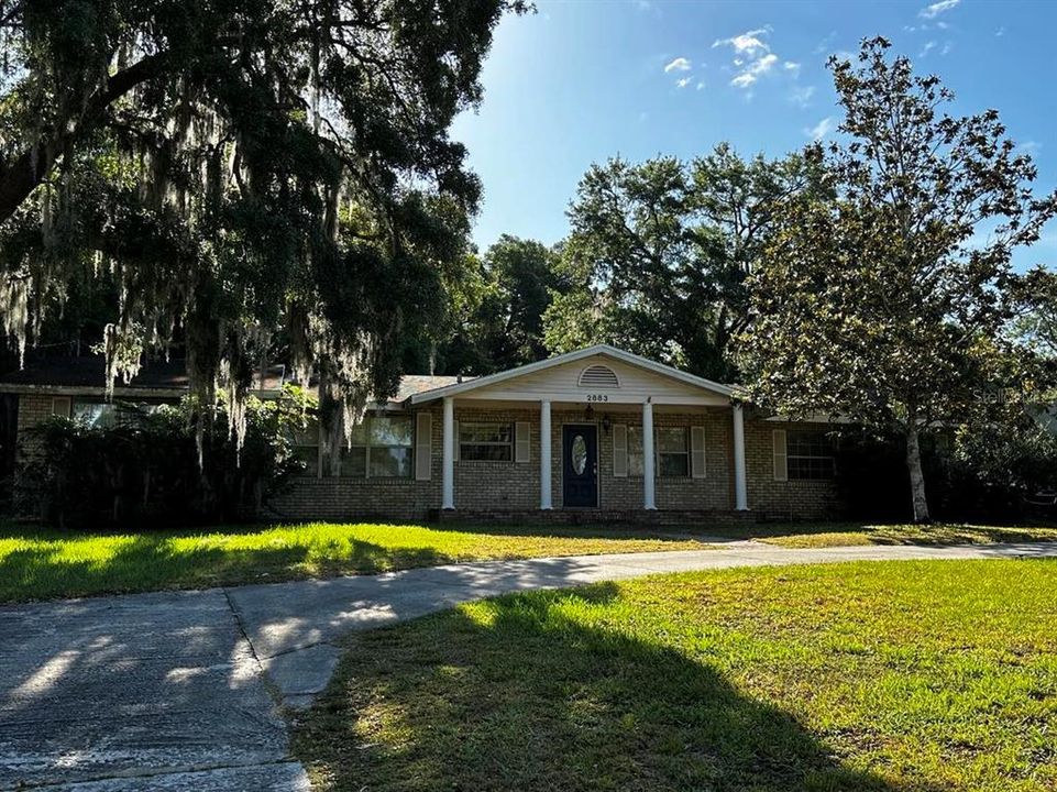 Welcome to 2883 E. Crooked Lake Drive, Eustis, FL