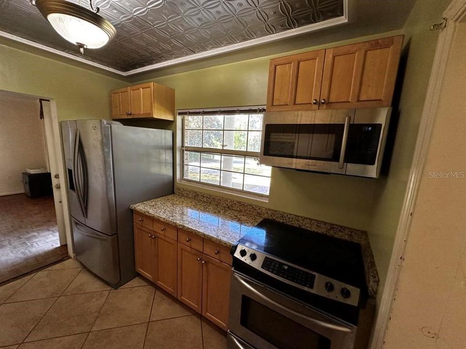 For Sale: $360,000 (2 beds, 1 baths, 1608 Square Feet)