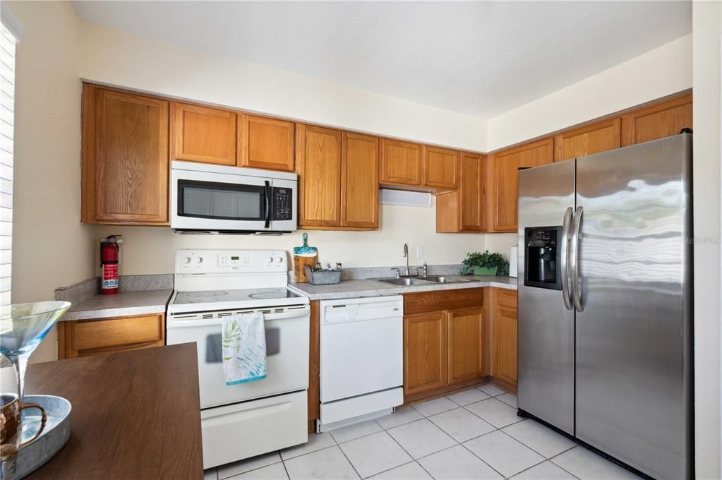 For Sale: $181,500 (2 beds, 1 baths, 958 Square Feet)