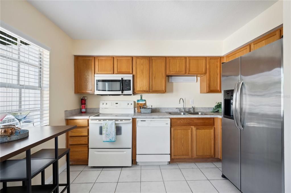 Recently Sold: $169,500 (2 beds, 1 baths, 958 Square Feet)