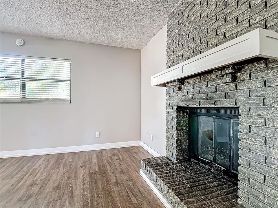 For Sale: $364,900 (3 beds, 2 baths, 1690 Square Feet)