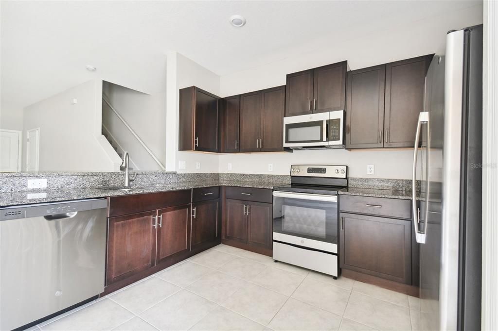 For Sale: $269,800 (3 beds, 2 baths, 1634 Square Feet)