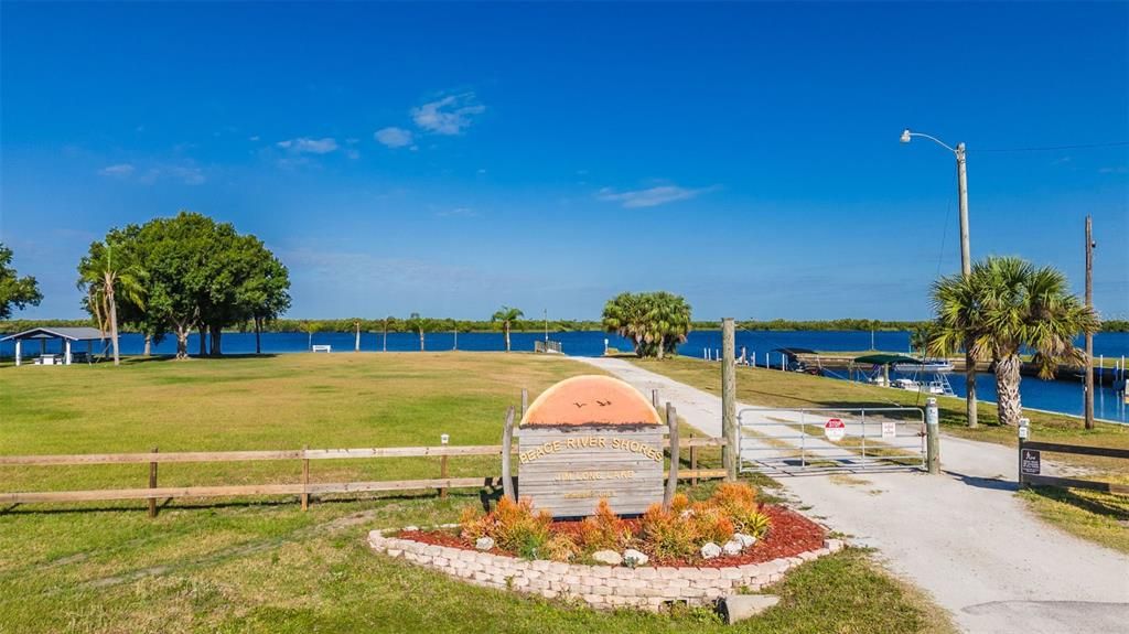ENTRANCE TO COMMINITY PARK WITH PRIVATE BOAT RAMP - LOW FEES!!