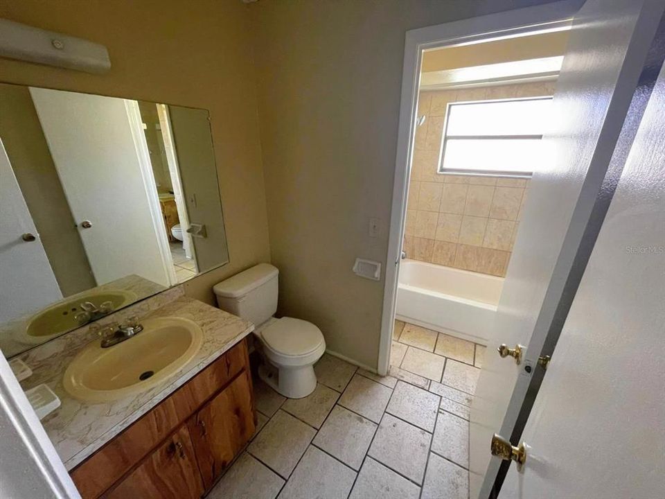 Недавно арендовано: $1,095 (2 спален, 1 ванн, 825 Квадратных фут)