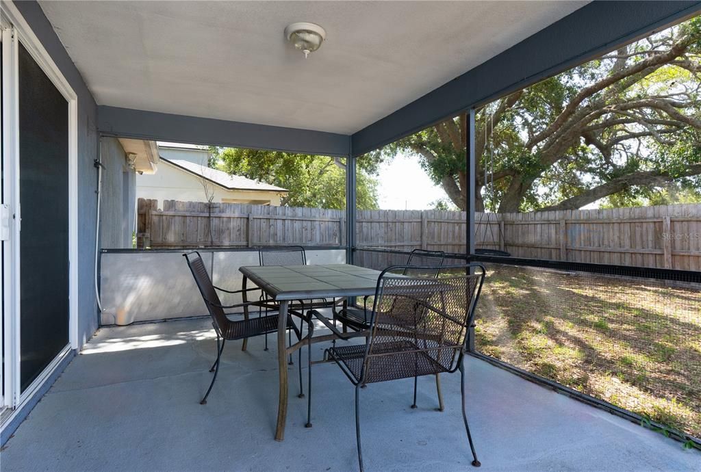 Screened, Covered Patio