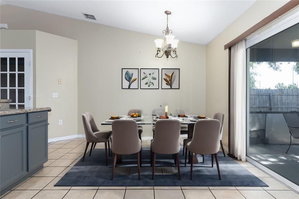Dining Area - virtually staged