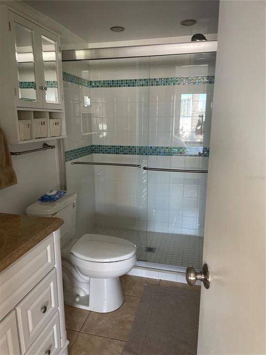 For Rent: $2,800 (2 beds, 2 baths, 890 Square Feet)