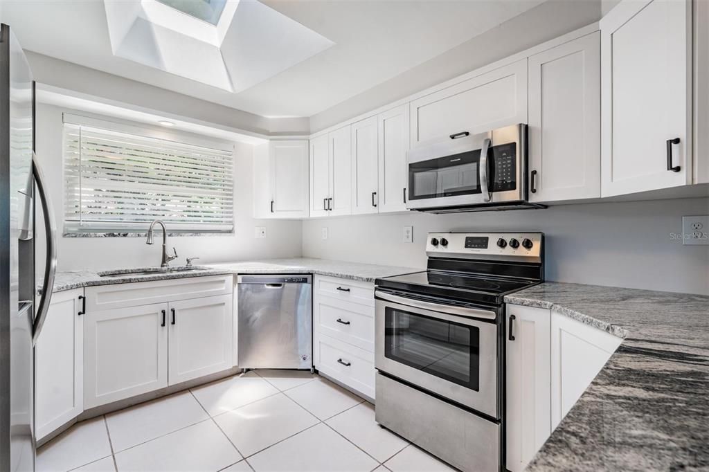 Active With Contract: $359,900 (3 beds, 2 baths, 1254 Square Feet)
