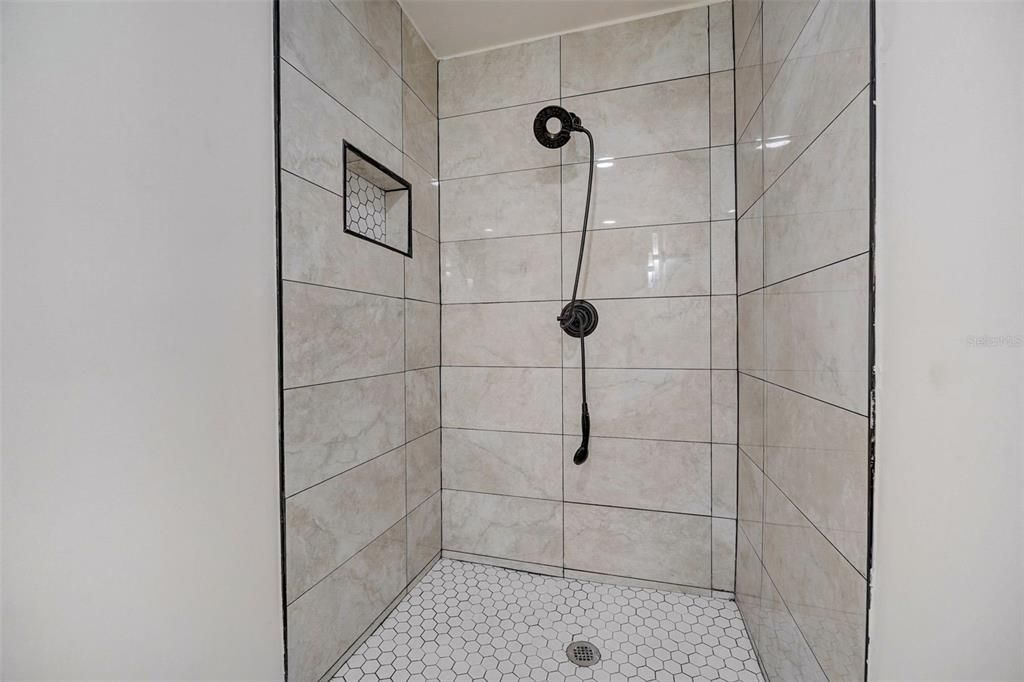 待售: $420,000 (3 贝兹, 2 浴室, 1412 平方英尺)
