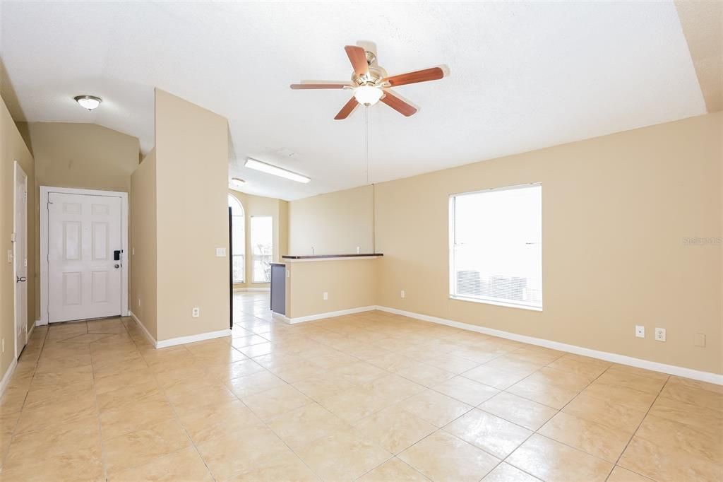 For Rent: $1,805 (3 beds, 2 baths, 1146 Square Feet)