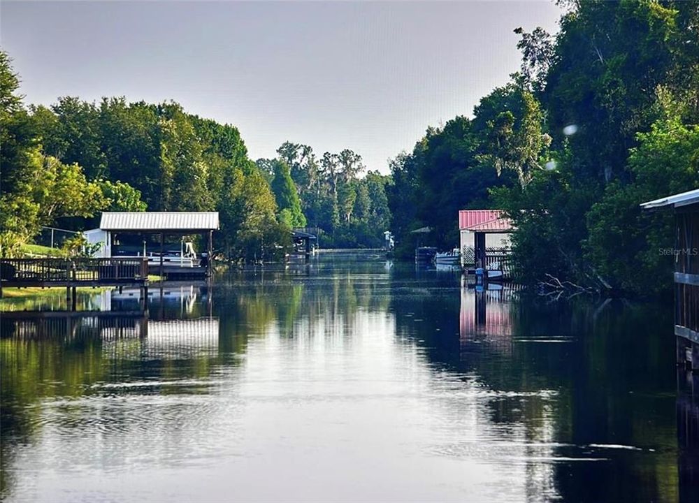 На продажу: $18,000 (0.50 acres)