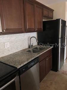 For Sale: $153,999 (1 beds, 1 baths, 525 Square Feet)