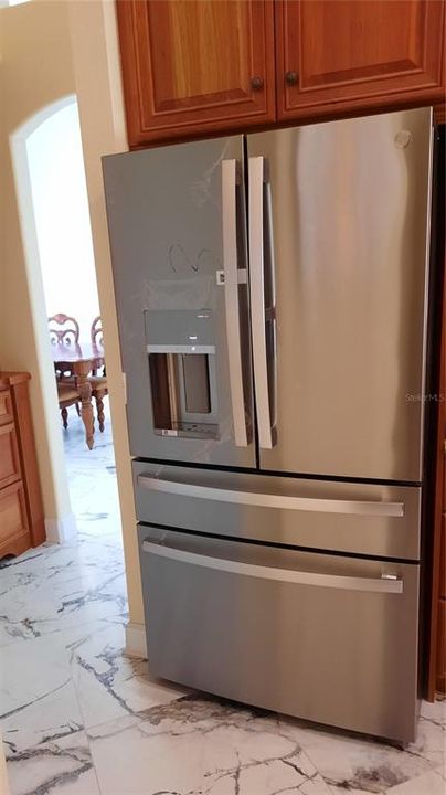 New stainless steel refrigerator