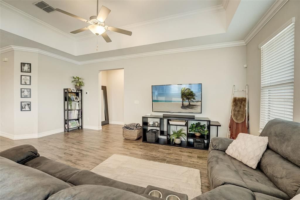 Active With Contract: $565,000 (4 beds, 3 baths, 2100 Square Feet)
