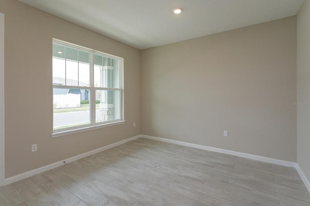 For Sale: $447,561 (3 beds, 2 baths, 1715 Square Feet)
