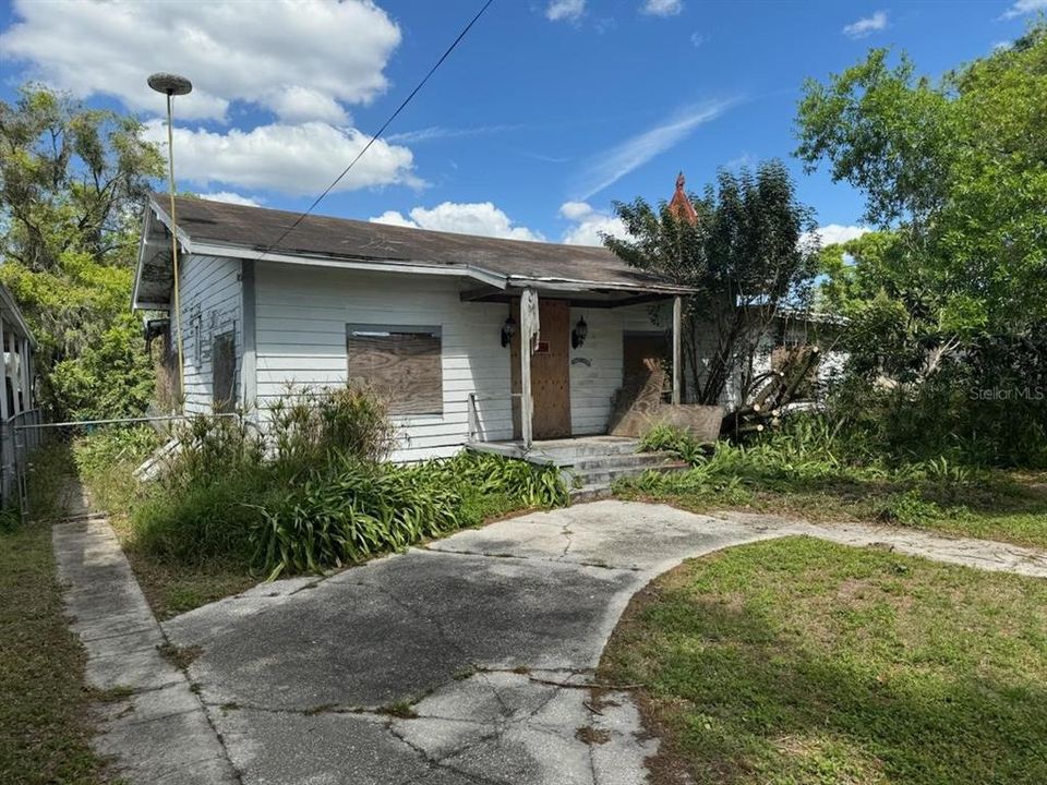 For Sale: $79,995 (3 beds, 1 baths, 1161 Square Feet)