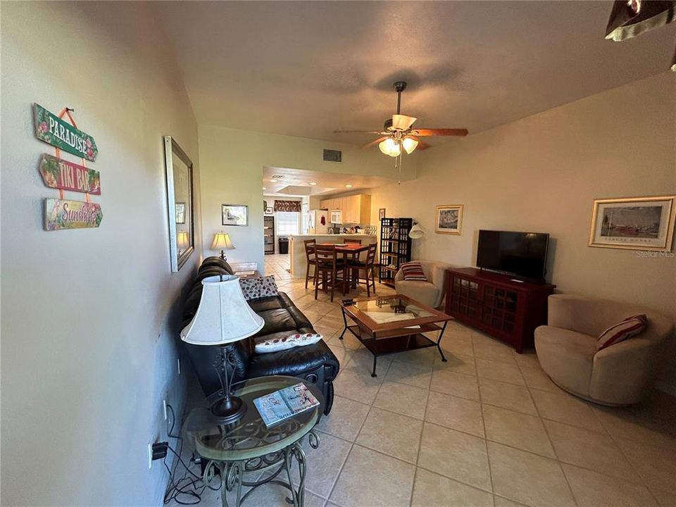 For Rent: $2,700 (2 beds, 2 baths, 1154 Square Feet)