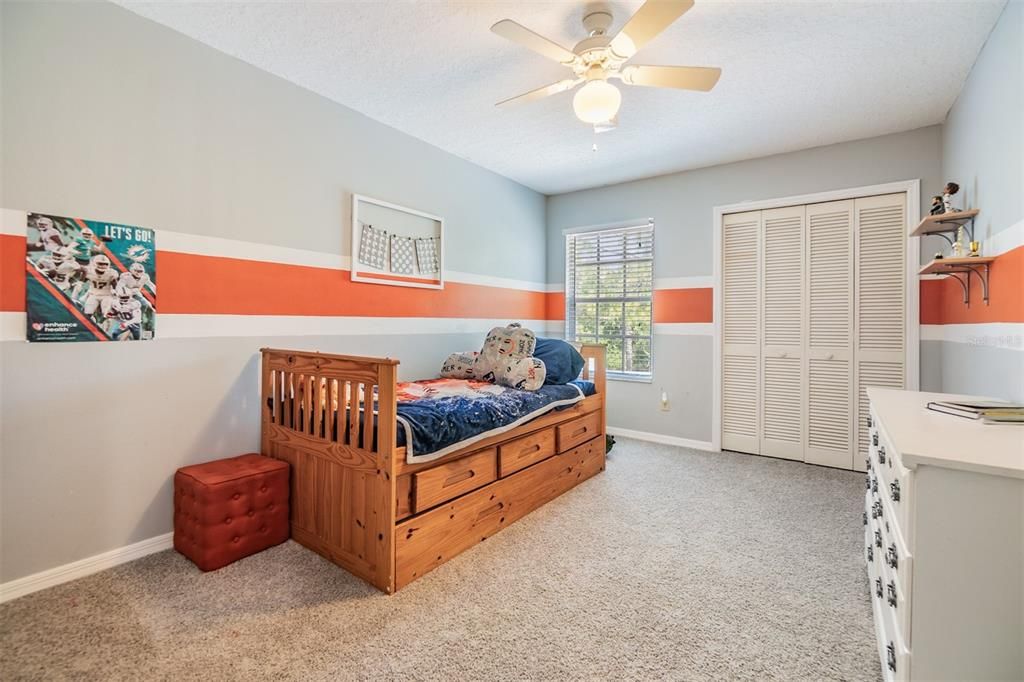 Open Loft Area, New Carpet, Lots of Natural Sunlight, open to the Foyer and Family Room.