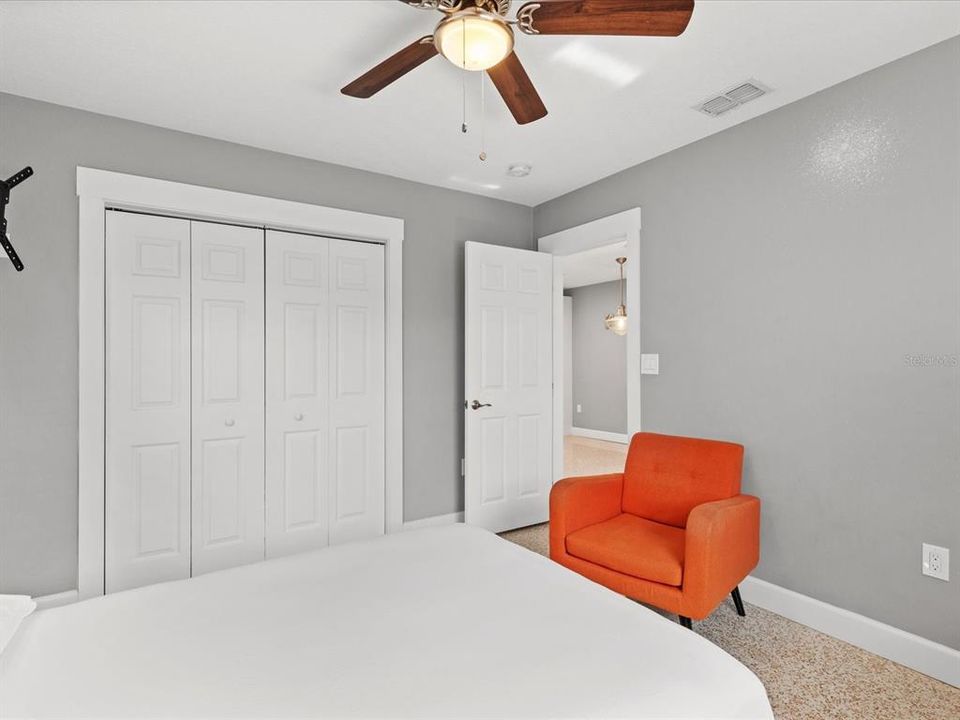 For Sale: $490,000 (3 beds, 3 baths, 1247 Square Feet)
