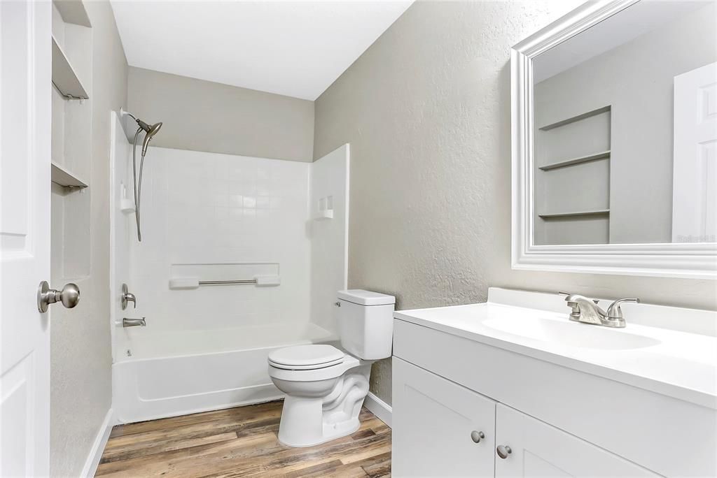 For Sale: $349,000 (3 beds, 2 baths, 1896 Square Feet)