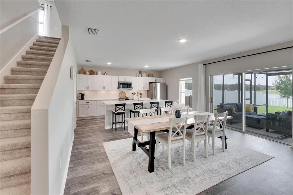Active With Contract: $499,900 (5 beds, 3 baths, 2937 Square Feet)