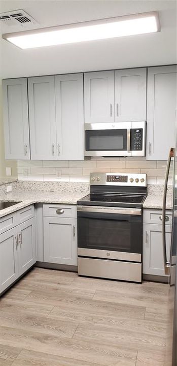 For Rent: $1,995 (3 beds, 2 baths, 1434 Square Feet)