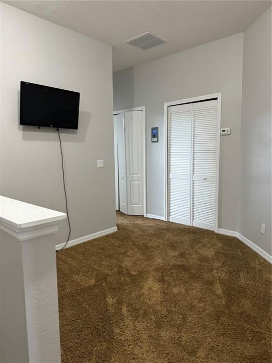 Active With Contract: $1,850 (2 beds, 2 baths, 1304 Square Feet)