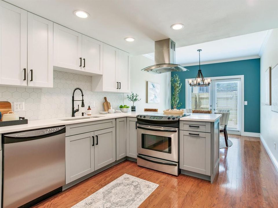 For Sale: $639,900 (3 beds, 2 baths, 1618 Square Feet)