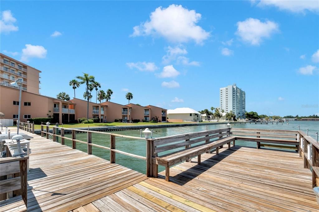 Active With Contract: $479,900 (2 beds, 2 baths, 1315 Square Feet)