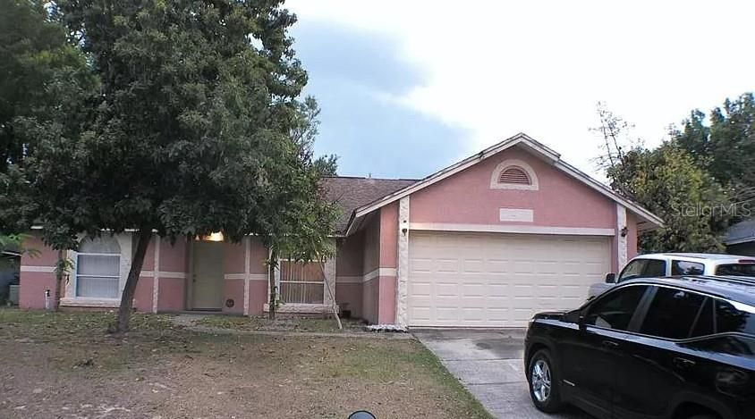 Recently Rented: $2,500 (3 beds, 2 baths, 1366 Square Feet)
