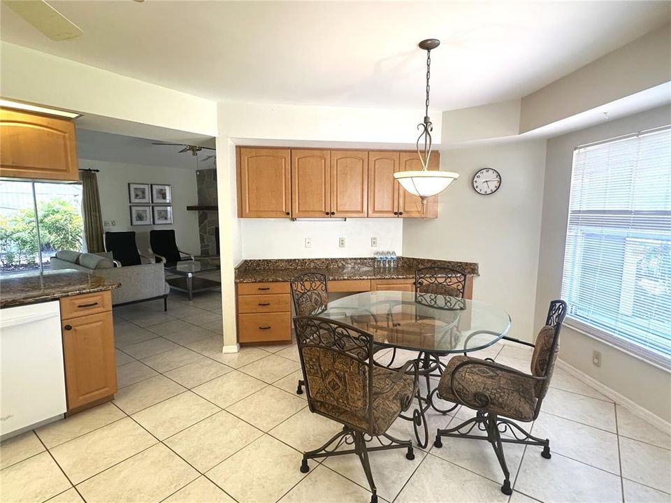 For Sale: $449,000 (4 beds, 2 baths, 1867 Square Feet)